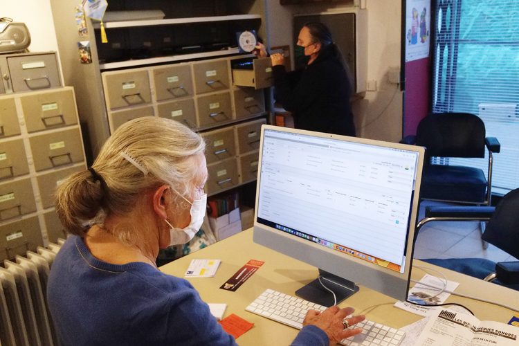 Les Donneuses de Temps de la Bibliothèque Sonore utilisant les nouveau logiciel Orphée